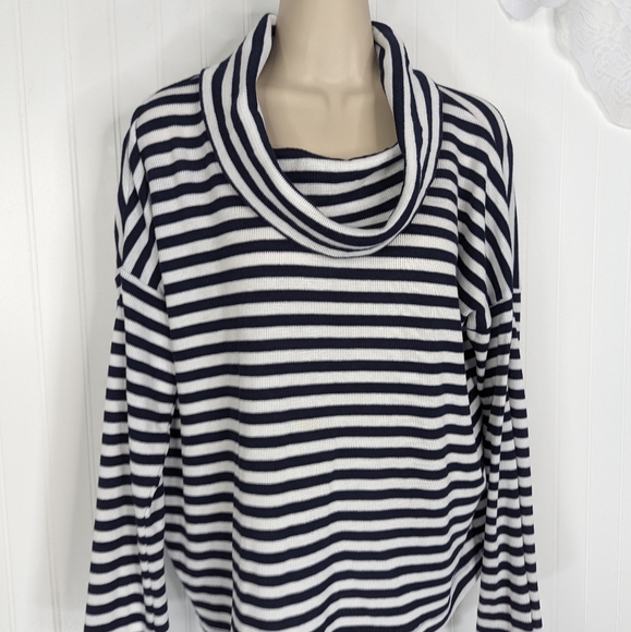 GAP Waffle Knit Striped Cowl Neck Thermal Top Sz L - Picture 3 of 14